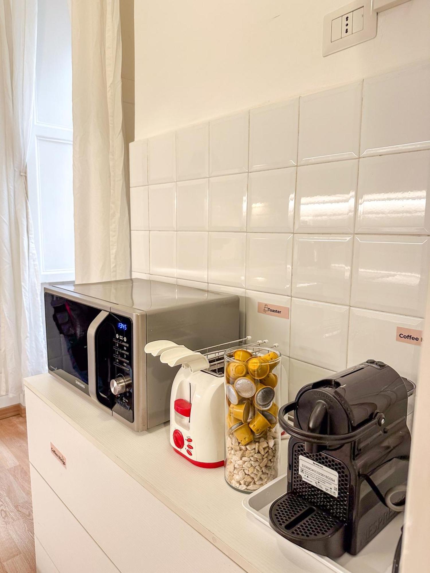 Apartment By The Colosseum - White Chic Flats 罗马 外观 照片